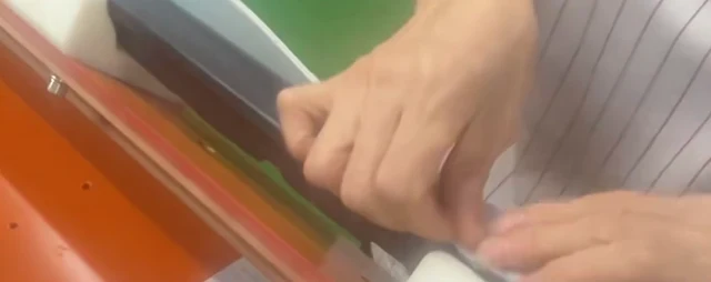Mesh bonding during the LK2C door panel production process